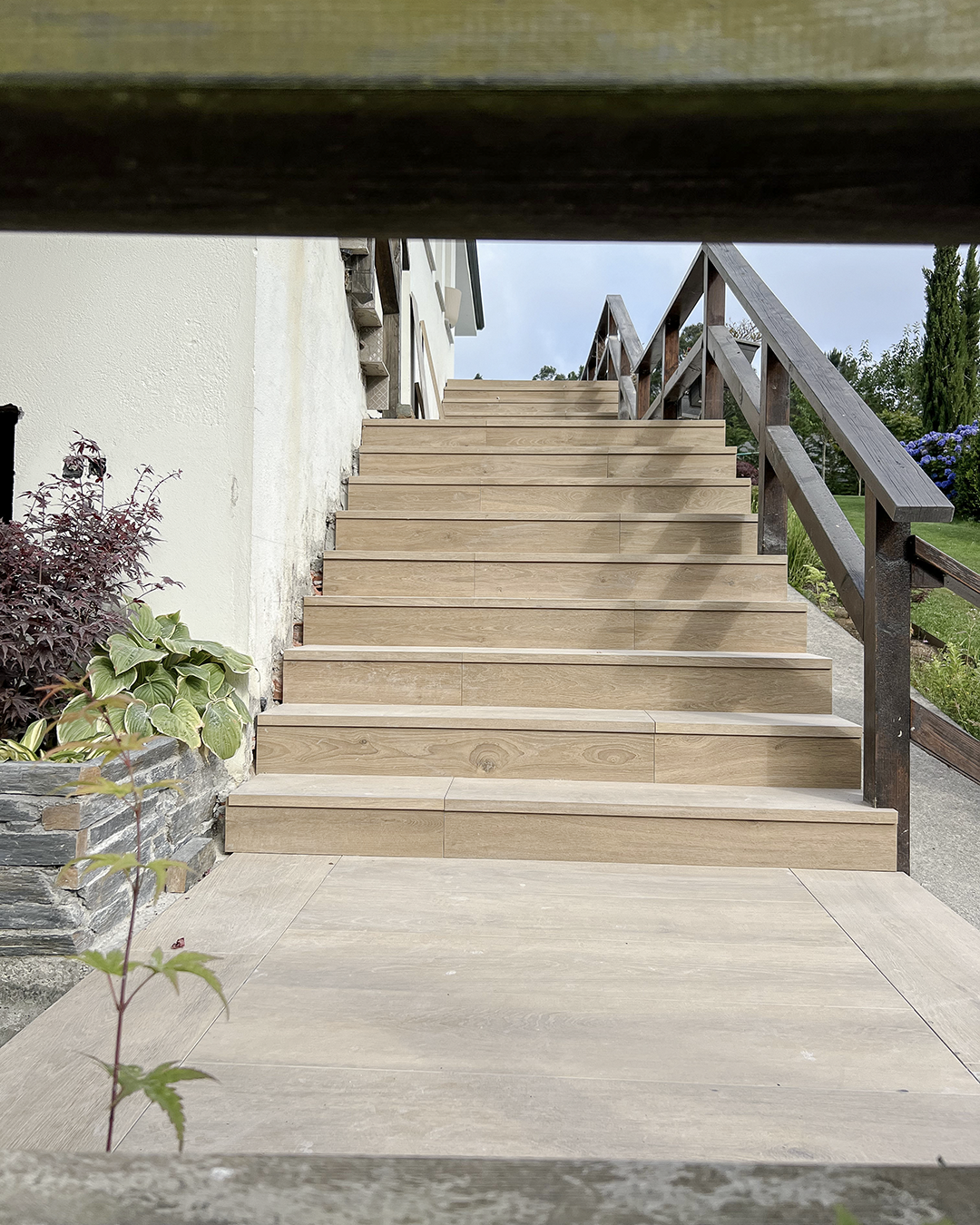 Escalera terminada: Acabado uniforme y seguro